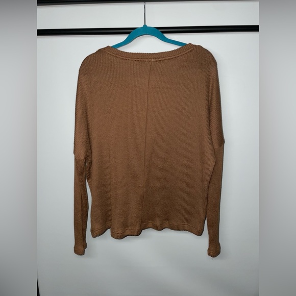 Cape Juby Carmel Brown Women's Sweater - Picture 2 of 3